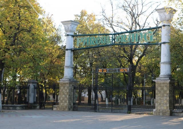  Romanian court confirms status of protected natural reserve for Buzău’s Crâng Forest
Titlu rescris: Curtea din Ploiești reînnoiește statutul de rezervație naturală protejată pentru Pădurea Crâng din Buzău, păstrând moștenirea Codrilor Vlăsiei.
