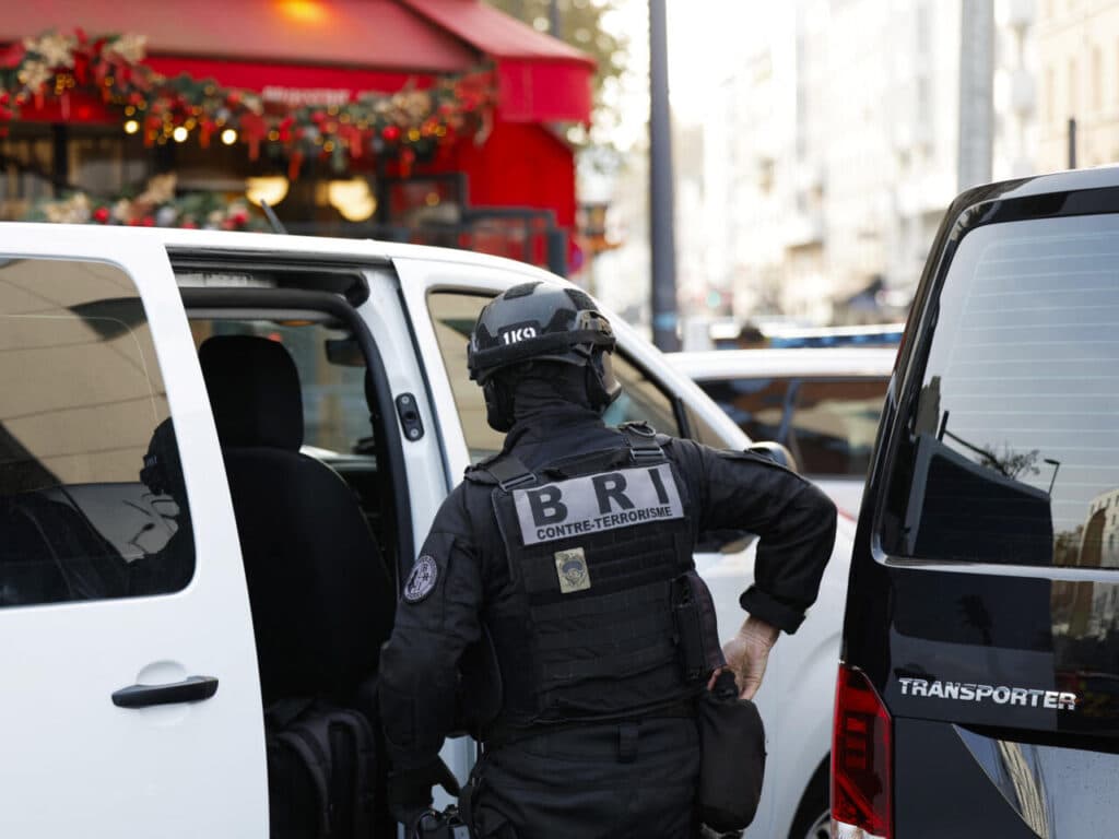  25 de suspecți în fața justiției pentru răpirea eșuată a familiei unui lider cripto