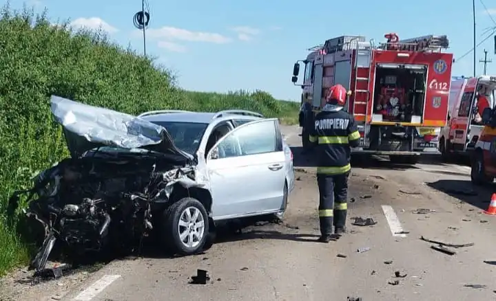  Două Decese și Răniți din Cauza unui Viraj Nesigur