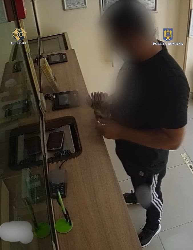 (VIDEO) DIICOT a destructurat un grup infracțional acuzat de falsificare de valută și înșelăciune
