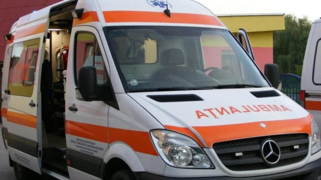 Bărbat din Giurgiu, arestat după ce a sustras ambulanța ce îl transportase la spital