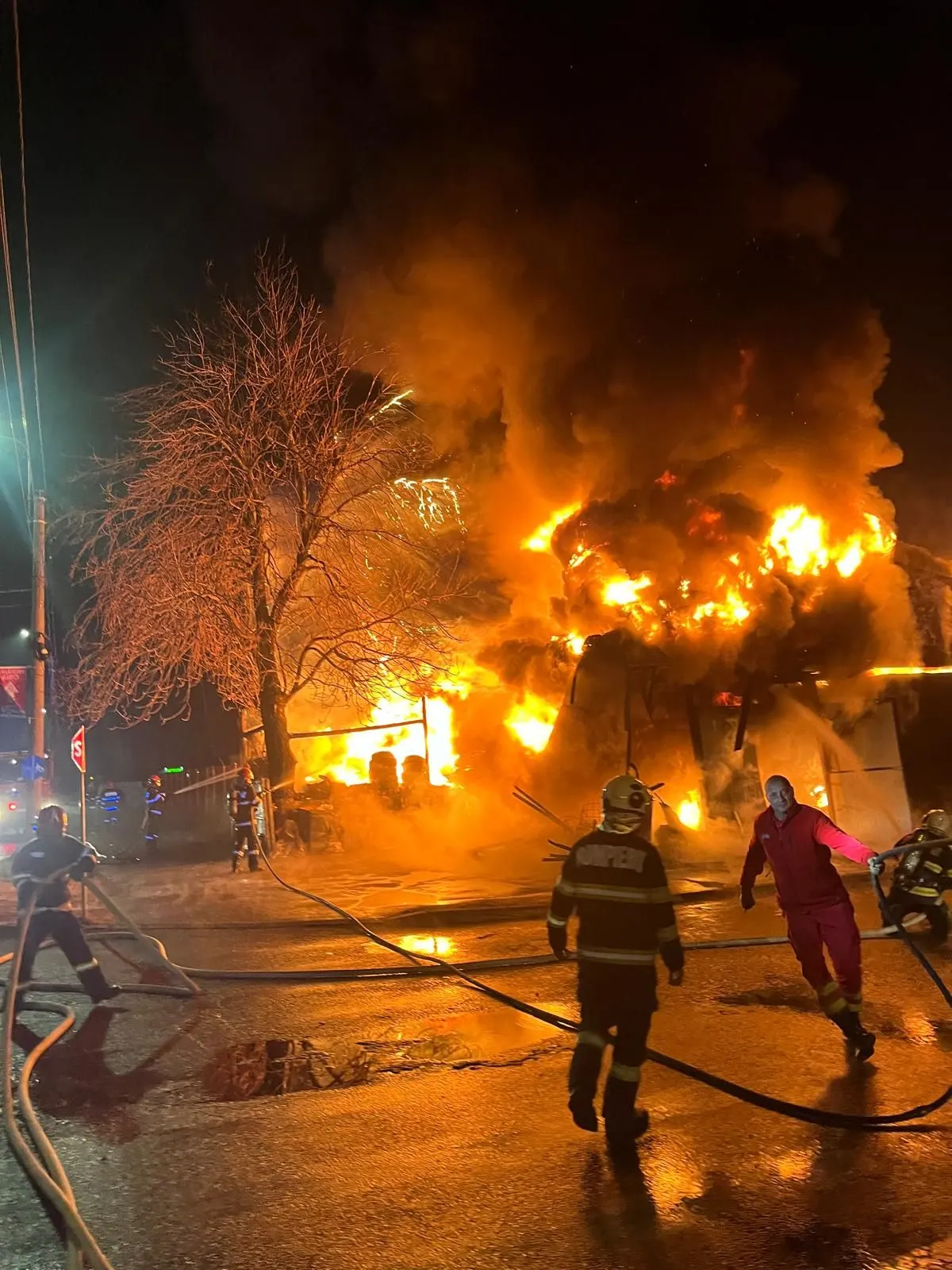Dolj: 36 de urgențe, casă de 100 mp la Vărtop și 5 ha la Scăiești