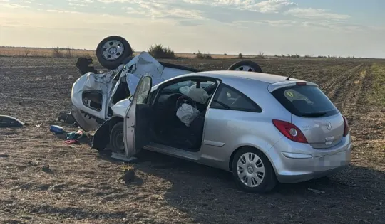 Rast: DN 561D blocat după un accident cu două mașini